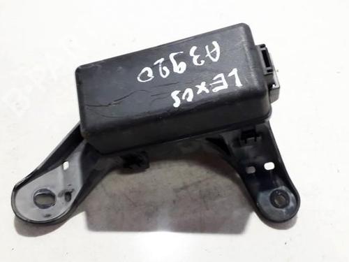 Used Fuse box Fuse box LEXUS IS II (_E2_) 250 (GSE20) (208 hp) 33526179 33526179