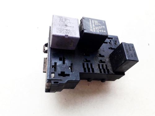 fuse-box-renault-kangoo-kc01_-1997-33101001 main image