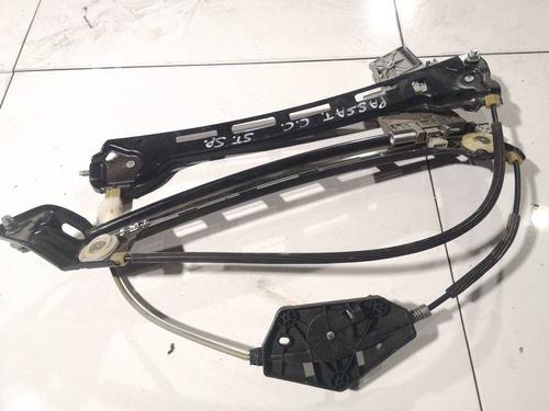 Alzacristallo posteriore sinistro Alzacristallo posteriore sinistro CHRYSLER VOYAGER / GRAND VOYAGER III (GS_, NS_) 2.0 i (133 hp) 37084065 37084065