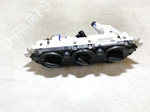 Used Climate control Climate control FORD FOCUS II (DA_, HCP, DP) 1.6 (100 hp) 35643388 35643388