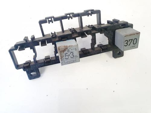 Used Fuse box AUDI A6 C5 (4B2, 4B4) 2.5 TDI (155 hp) 32902664