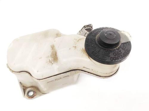 Used Brake fluid reservoir Brake fluid reservoir TOYOTA AVENSIS VERSO (_M2_) 2.0 D (CLM20_, CLM20R) (116 hp) 35302725 35302725