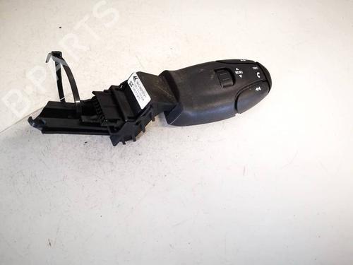 Used Steering wheel controls Steering wheel controls 35111254 35111254