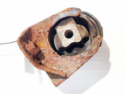 Used Engine mount Engine mount TOYOTA AVENSIS (_T25_) 2.2 D-4D (ADT251_, ADT251R) (150 hp) 32549396 32549396