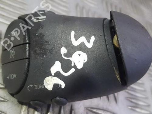 Used Steering wheel controls Steering wheel controls 35687318 35687318