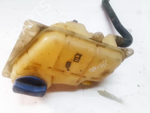 ekpansionstank-vw-passat-b5-variant-3b5-1997-1998-1999-2000-2001-35865851 main image