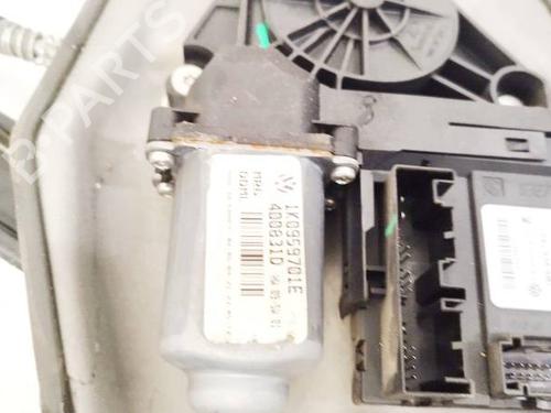 Left front window motor VW GOLF V (1K1) 1.4 FSI | BP34927357E21 - Image 3
