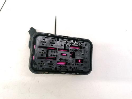 Used Fuse box Fuse box VW GOLF V (1K1) 1.4 FSI (90 hp) 32900451 32900451
