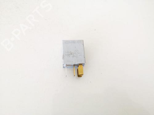 Used Electronic sensor Electronic sensor TOYOTA AVENSIS Saloon (_T27_) 2.0 D-4D (ADT270_, ADT270R) (126 hp) 33070594 33070594