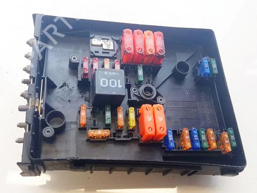 Used Fuse box VW PASSAT B6 (3C2) 2.0 FSI (150 hp) 33061035