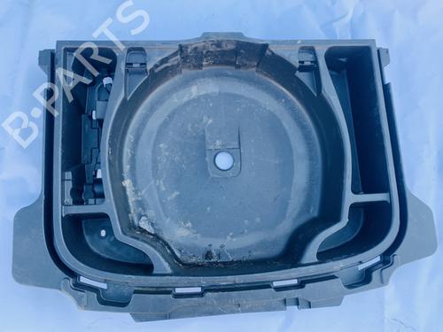 Used Boot lining Boot lining VOLVO C30 (533) 2.0 D (136 hp) 35539159 35539159