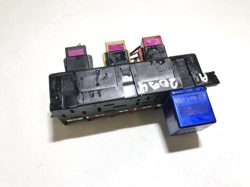 Fuse box VW PASSAT B5.5 (3B3) 1.9 TDI | BP33501865E1 - Image 2