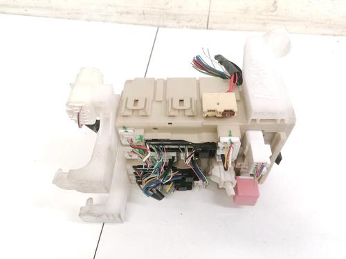 Used Fuse box Fuse box 32896082 32896082