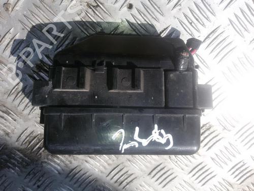 Used Fuse box Fuse box DAIHATSU SIRION (M1) 1.3 Sport (M101) (102 hp) 33506365 33506365
