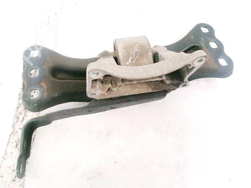 engine-mount-mercedes-benz-c-class-w204-2007-2008-2009-2010-2011-2012-2013-2014-2015-32921017 main image