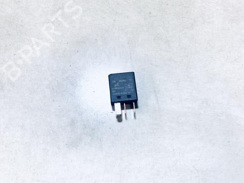 Used Electronic sensor Electronic sensor MITSUBISHI COLT VI (Z3_A, Z2_A) 1.3 (Z21A) (92 hp) 33067342 33067342