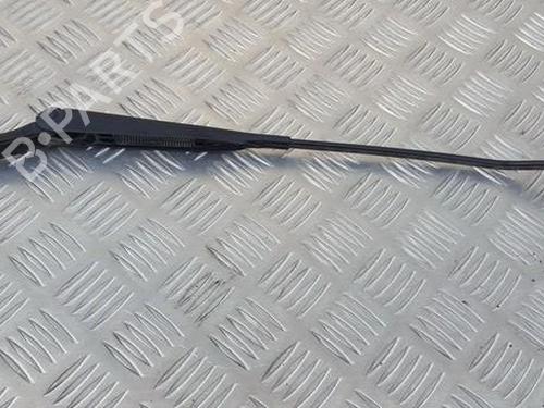 front-windshield-wiper-arm-audi-a4-b5-8d2-1994-1995-1996-1997-1998-1999-2000-2001-33493282 main image