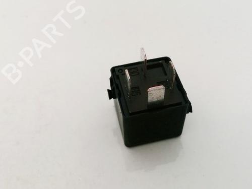 Electronic sensor MERCEDES-BENZ C-CLASS (W203) C 180 Kompressor (203.046) | BP33067312M84 - Image 2