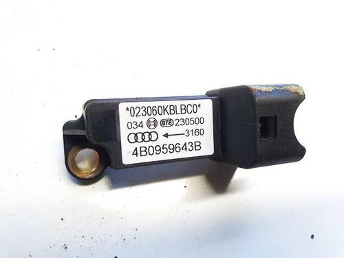 Used Electronic module Electronic module AUDI A6 C5 (4B2, 4B4) 2.5 TDI quattro (180 hp) 32620577 32620577