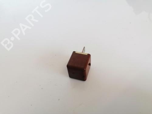 Used Electronic sensor Electronic sensor TOYOTA AVENSIS VERSO (_M2_) 2.0 D (CLM20_, CLM20R) (116 hp) 32880771 32880771