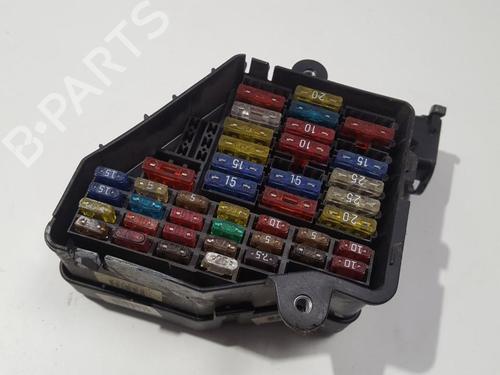 Used Fuse box Fuse box VW GOLF IV (1J1) 1.9 TDI (110 hp) 33504704 33504704