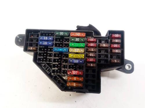 Used Fuse box Fuse box VW GOLF V (1K1) 1.9 TDI (105 hp) 32605918 32605918