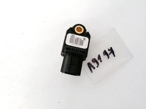 Used Electronic module Electronic module TOYOTA YARIS (_P9_) 1.4 D-4D (NLP90_, NLP90R) (90 hp) 32951693 32951693