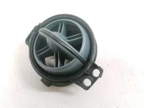 Used Air vent Air vent TOYOTA YARIS (_P1_) 1.0 (SCP10_, SCP10R) (68 hp) 33086776 33086776