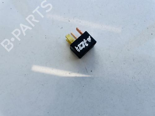 Used Electronic sensor Electronic sensor TOYOTA AVENSIS VERSO (_M2_) 2.0 D (CLM20_, CLM20R) (116 hp) 32882223 32882223