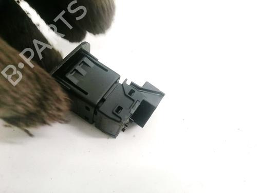 Switch TOYOTA AURIS (_E18_) 1.6 (ZRE181_, ZRE185_, ZRE185R, ZRE181R) | BP32902682I30 - Image 3