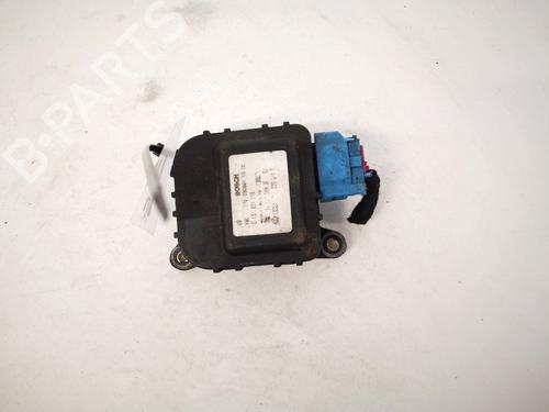 electronic-module-audi-a4-b5-8d2-1994-1995-1996-1997-1998-1999-2000-2001-32908180 main image