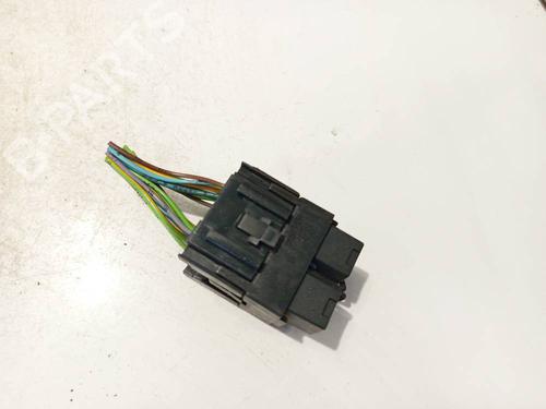 Used Fuse box Fuse box CITROËN C4 Grand Picasso I (UA_) 1.6 HDi (109 hp) 32555045 32555045
