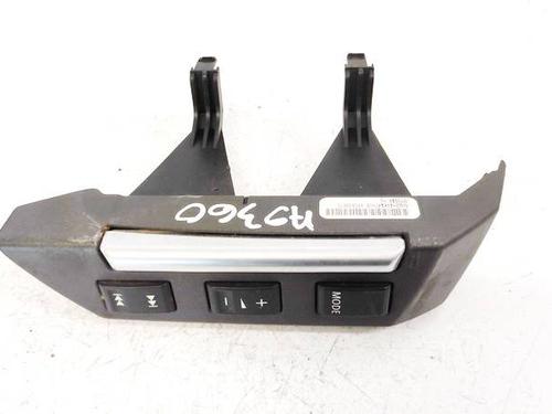 Used Steering wheel controls Steering wheel controls 35248648 35248648