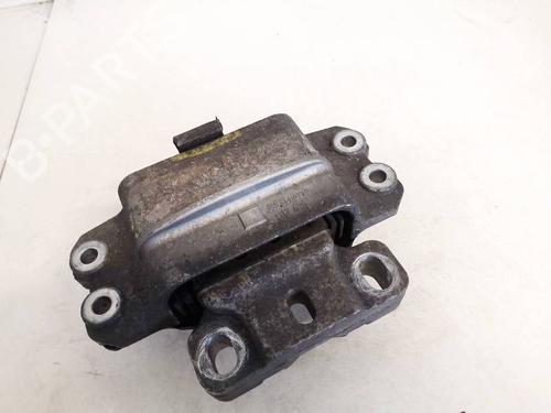 Used Engine mount Engine mount VW GOLF PLUS V (5M1, 521) 1.9 TDI (105 hp) 32932781 32932781