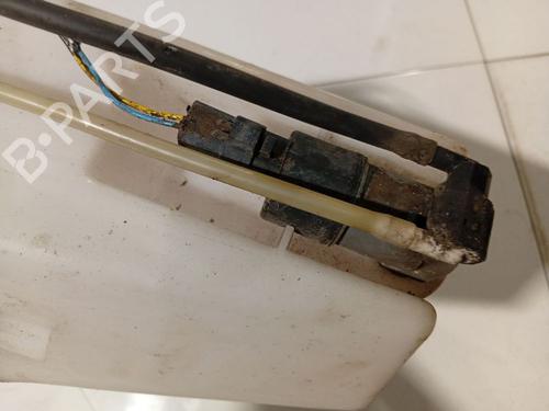 Used Washer pump Washer pump NISSAN MICRA IV (K13K, K13KK) 1.2 (80 hp) 34871063 34871063