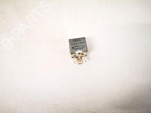Used Electronic sensor Electronic sensor AUDI 80 B3 Saloon (893, 894, 8A2) 2.0 E (113 hp) 33096717 33096717