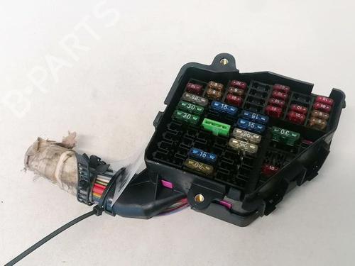 Used Fuse box Fuse box AUDI A4 B5 (8D2) 1.9 TDI (90 hp) 33074473 33074473