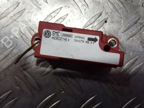 Used Electronic module Electronic module VW GOLF IV (1J1) 2.0 (115 hp) 33483510 33483510