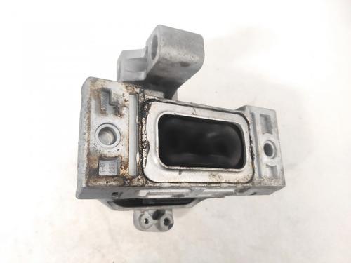Used Engine mount Engine mount SKODA OCTAVIA I (1U2) 1.9 TDI (90 hp) 33086839 33086839