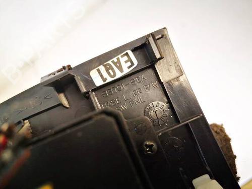 Switch MERCEDES-BENZ E-CLASS (W211) E 200 Kompressor (211.042) | BP32566108I30