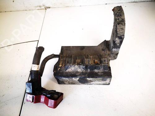 Used Fuse box Fuse box NISSAN X-TRAIL I (T30) 2.2 dCi (136 hp) 32570696 32570696