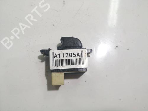 Used Switch HYUNDAI SANTA FÉ I (SM) 2.4 16V (146 hp) 33098391