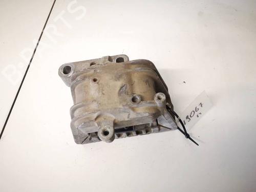 Used Engine mount Engine mount VW TOURAN (1T1, 1T2) 1.9 TDI (105 hp) 32942306 32942306