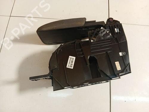 Armrest / Center console VW GOLF V (1K1) 2.0 TDI 16V | BP34911133I20 - Image 2