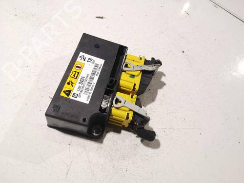 Airbag module Airbag module 38798379 38798379