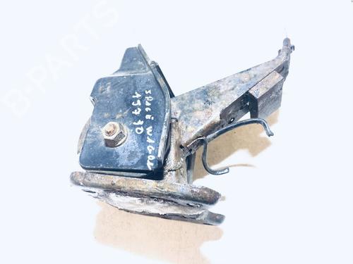 Used Engine mount Engine mount MITSUBISHI SPACE WAGON (N3_W, N4_W) 2.0 TD (N38W) (82 hp) 33104609 33104609