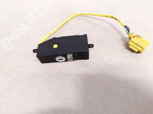 Interruttore VW PHAETON (3D1, 3D2, 3D3, 3D4, 3D6, 3D7, 3D8, 3D9) 5.0 V10 TDI 4motion (313 hp) 32894107