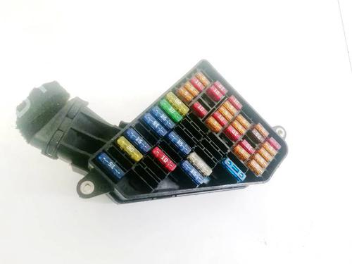 Used Fuse box Fuse box VW POLO IV (9N_, 9A_) 1.2 (54 hp) 32924706 32924706