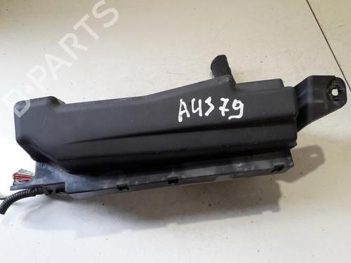 Used Fuse box Fuse box TOYOTA COROLLA Verso (_E12_) 1.8 VVT-i (ZZE122_, ZZE122R) (135 hp) 33510422 33510422