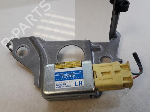 Used Electronic module Electronic module TOYOTA RAV 4 II (_A2_) 2.0 4WD (ACA21, ACA20) (150 hp) 33514942 33514942